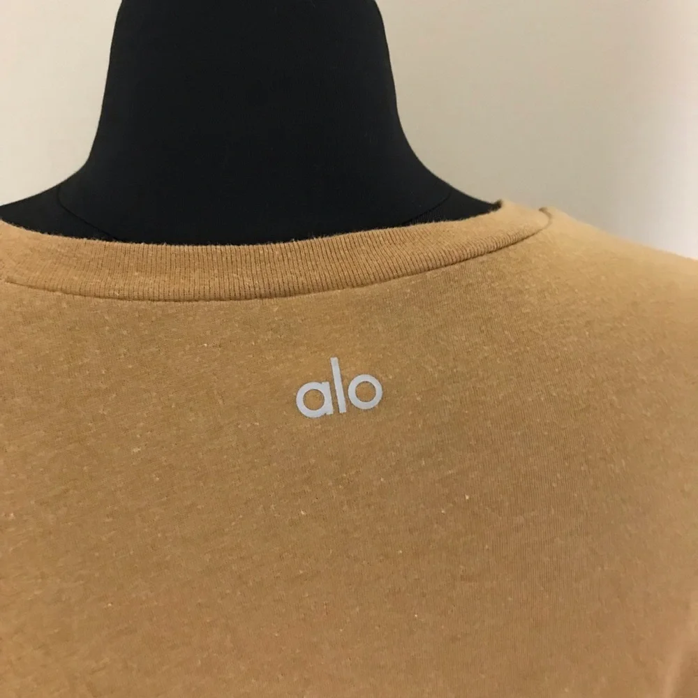 Alo Casual Tan Women's Crop Top